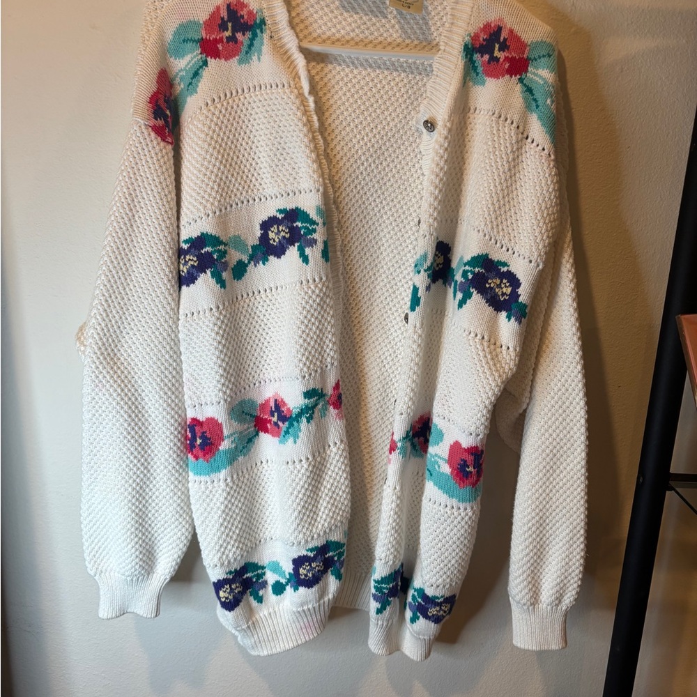Northern Reflections White Floral Cardigan